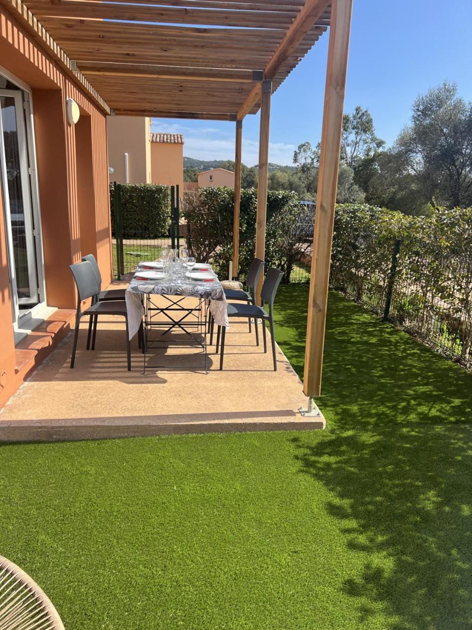 Mini Villa 4-6 Pers. Les Hameaux De Saint Cyprien Lecci Exteriör bild